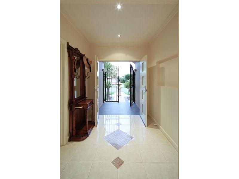 14 HMAS Australia Road, Henley Beach South SA 5022