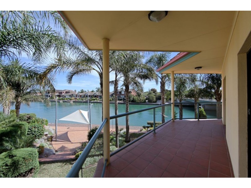 15/157 Brebner Drive, West Lakes SA 5021