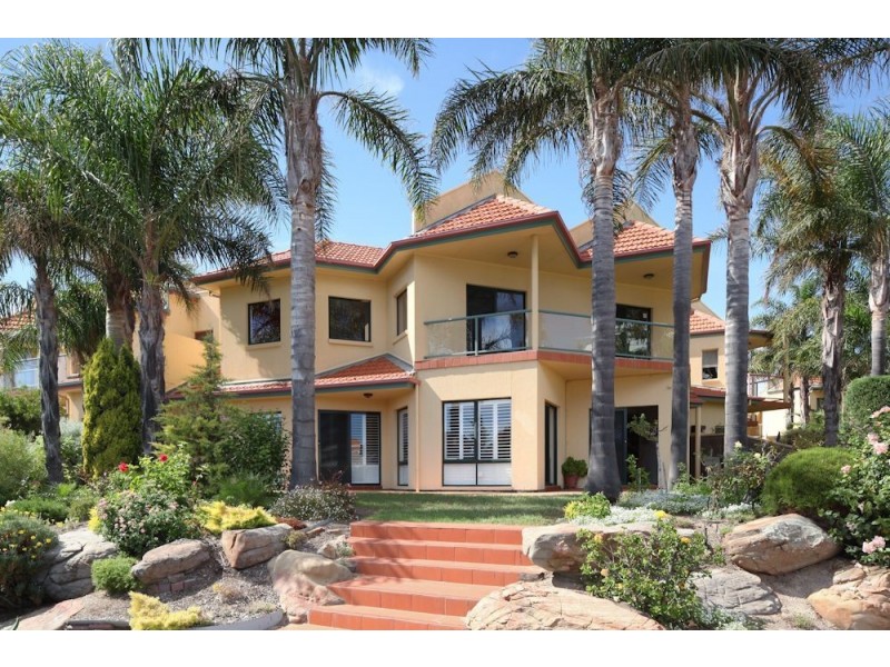 15/157 Brebner Drive, West Lakes SA 5021