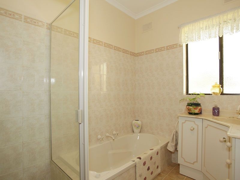 18 Tomkinson Road, Semaphore Park SA 5019