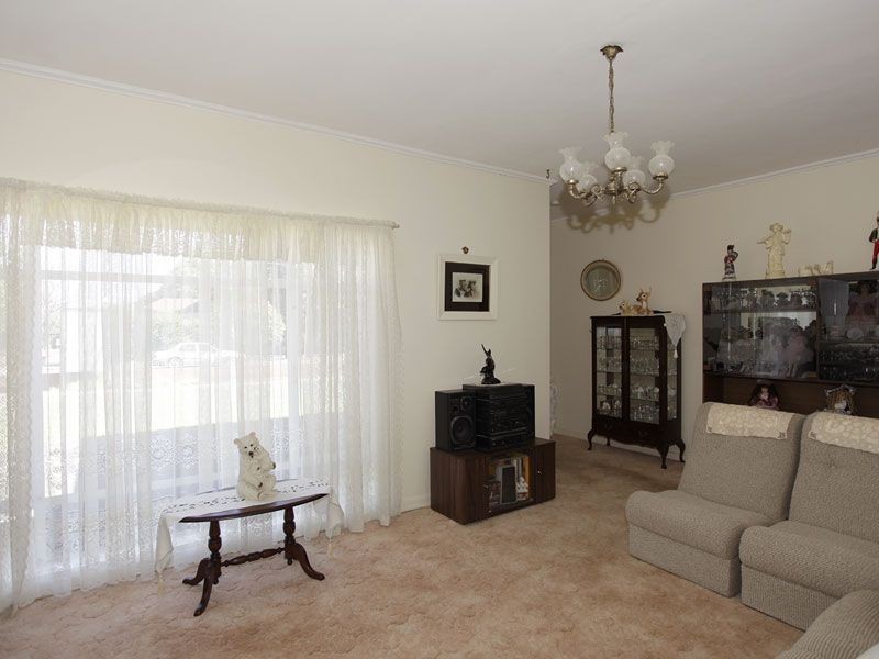 11 Third Avenue, Seaton SA 5023