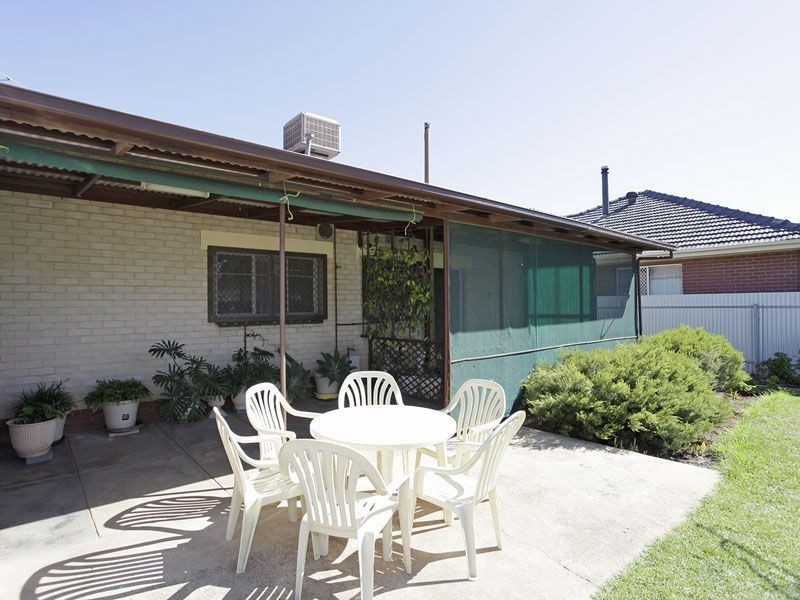11 Third Avenue, Seaton SA 5023