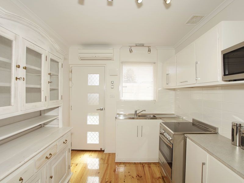 2/8 Chester Street, Henley Beach SA 5022