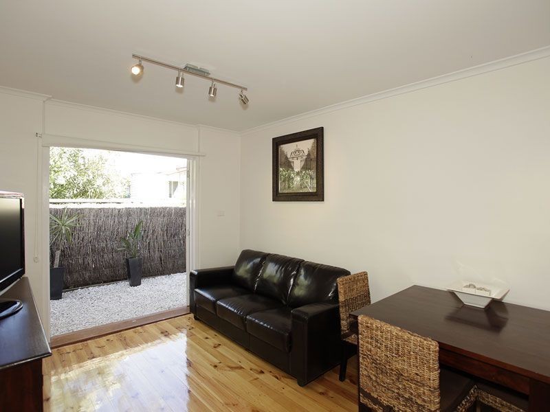 2/8 Chester Street, Henley Beach SA 5022