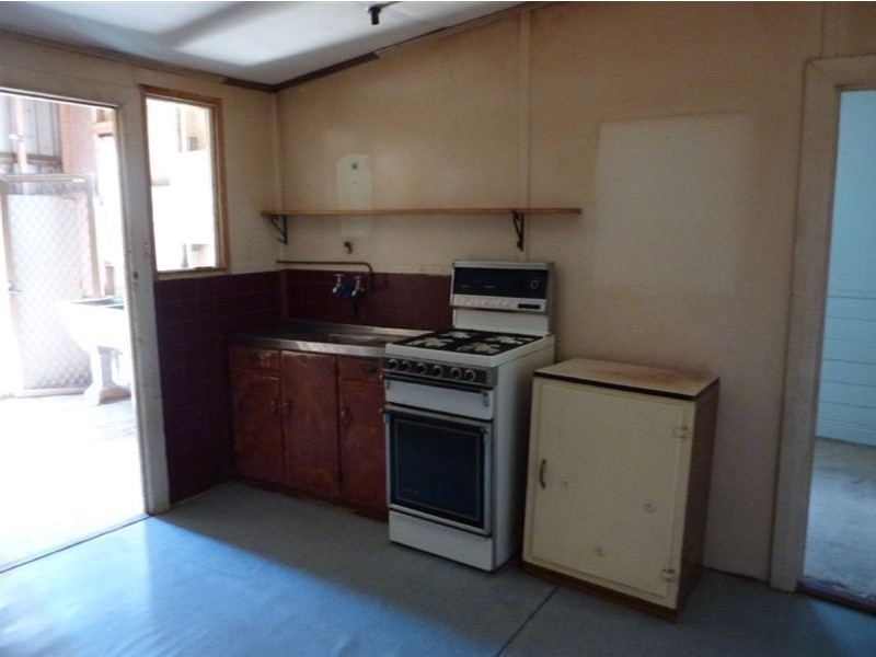 7 Holmes Street, Port Adelaide SA 5015