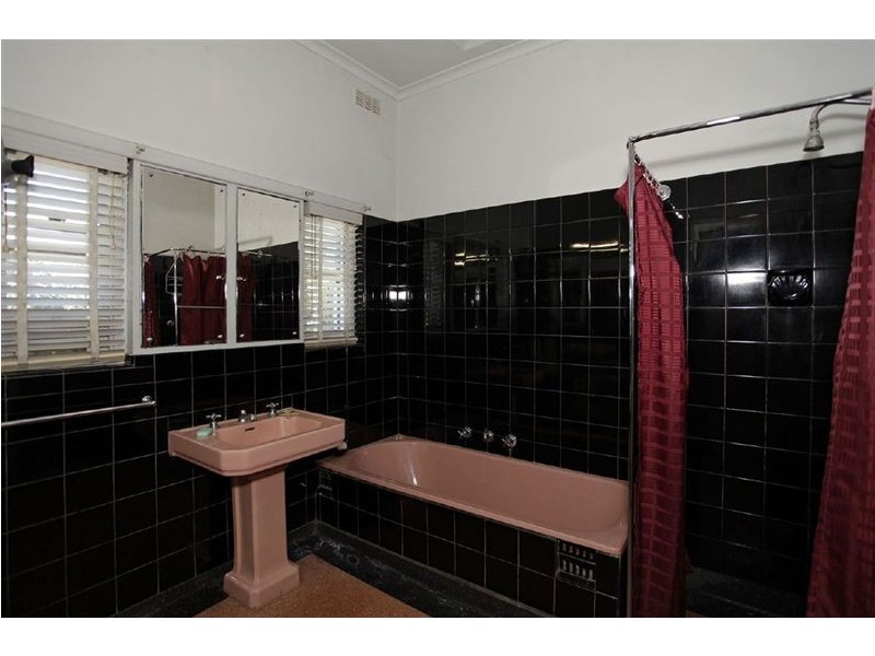 73 Henley Beach Road, Henley Beach South SA 5022