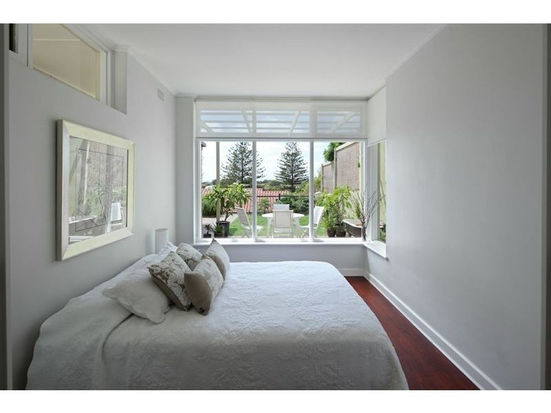 210 Seaview Road, Henley Beach South SA 5022