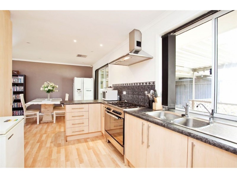 16 Quondong Avenue, Parafield Gardens SA 5107