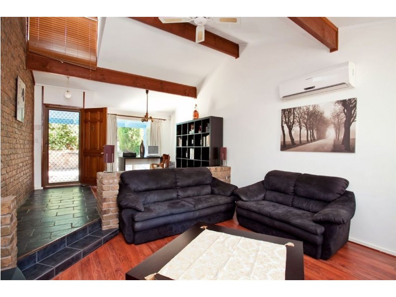 24 Hill View Road, Bridgewater SA 5155