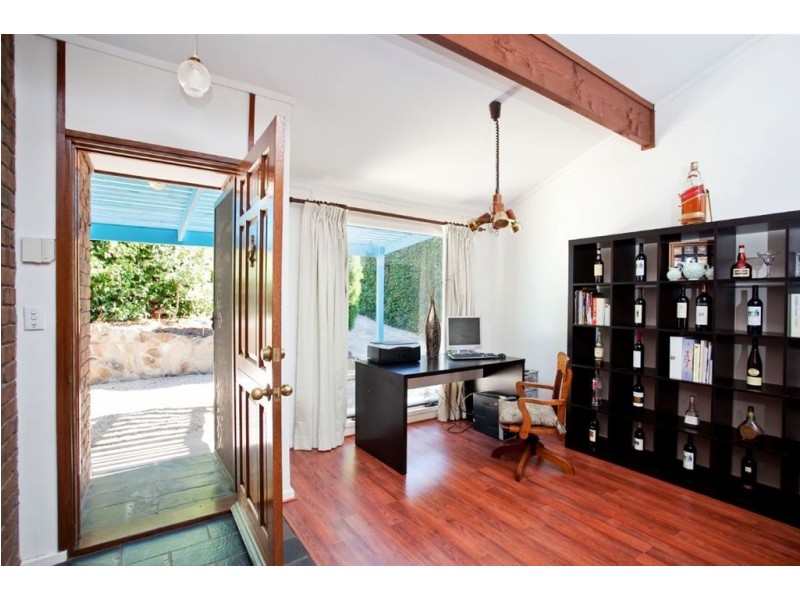 24 Hill View Road, Bridgewater SA 5155