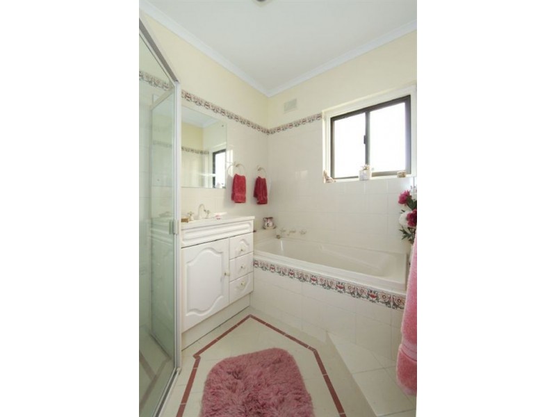 15 Windermere Avenue, Novar Gardens SA 5040