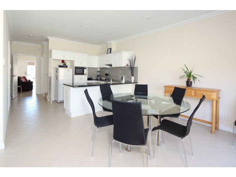 17A Westmoreland Road, Grange SA 5022