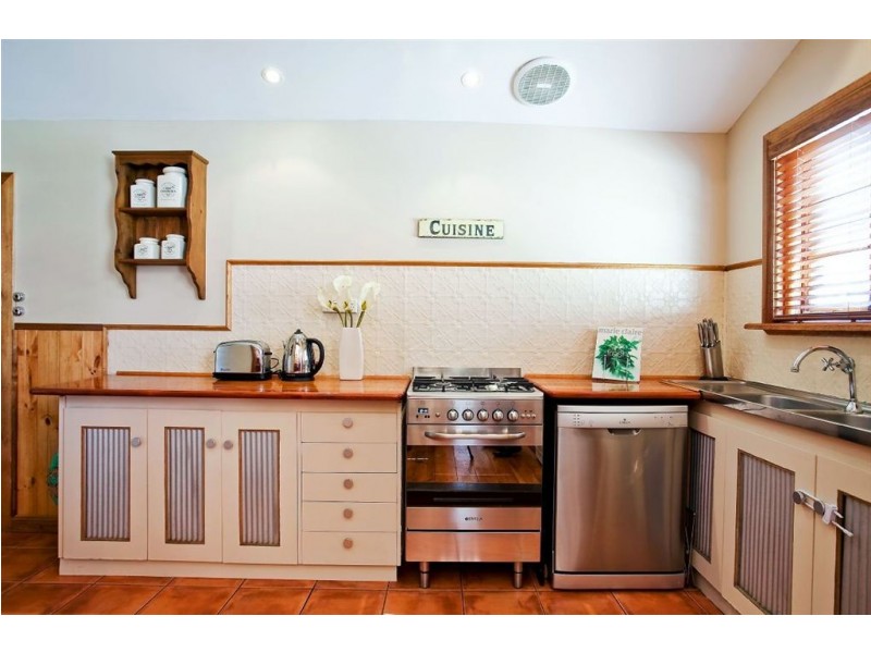 7 Parr Street, Largs Bay SA 5016