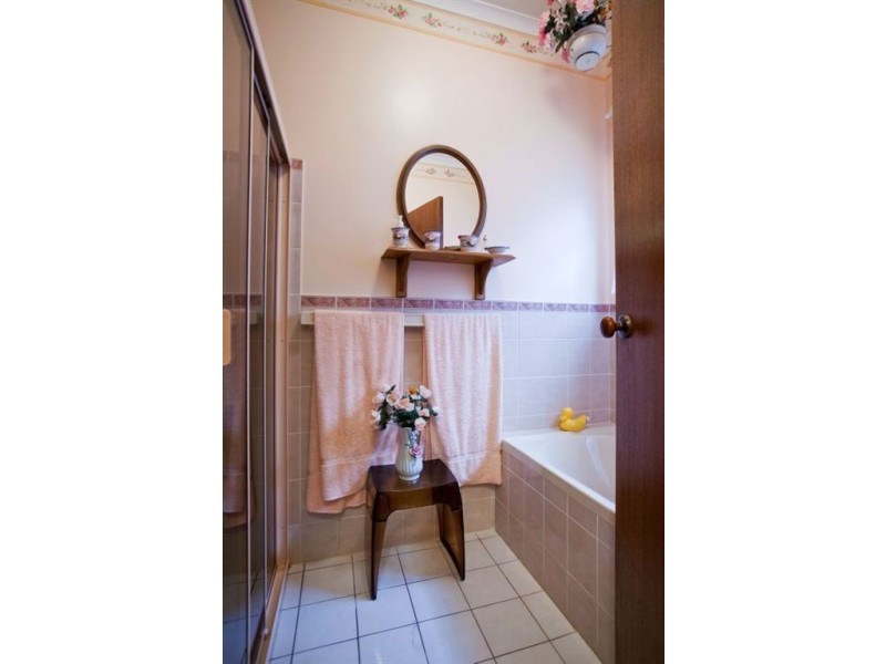 13 Polar Court, Greenwith SA 5125