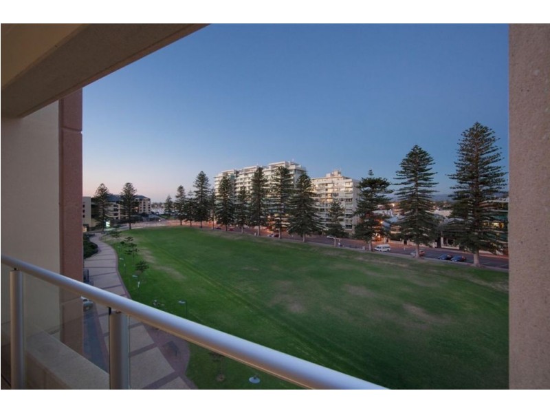 51119 Holdfast Promenade, Glenelg SA 5045