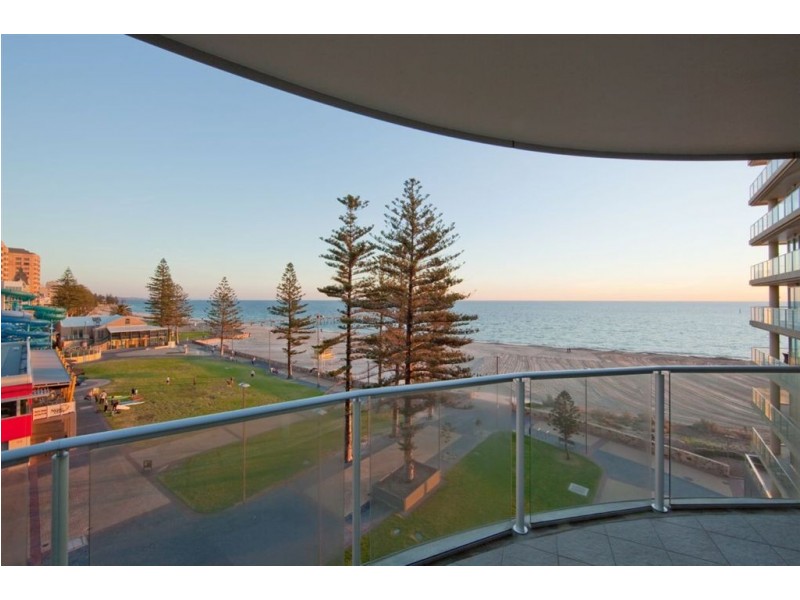 51119 Holdfast Promenade, Glenelg SA 5045
