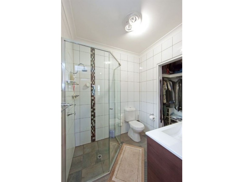 14 Wellington Street, Glandore SA 5037