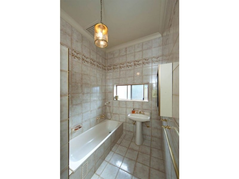 18 Stewart Street, Henley Beach SA 5022