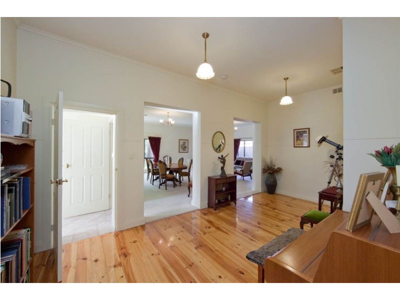 18 Stewart Street, Henley Beach SA 5022