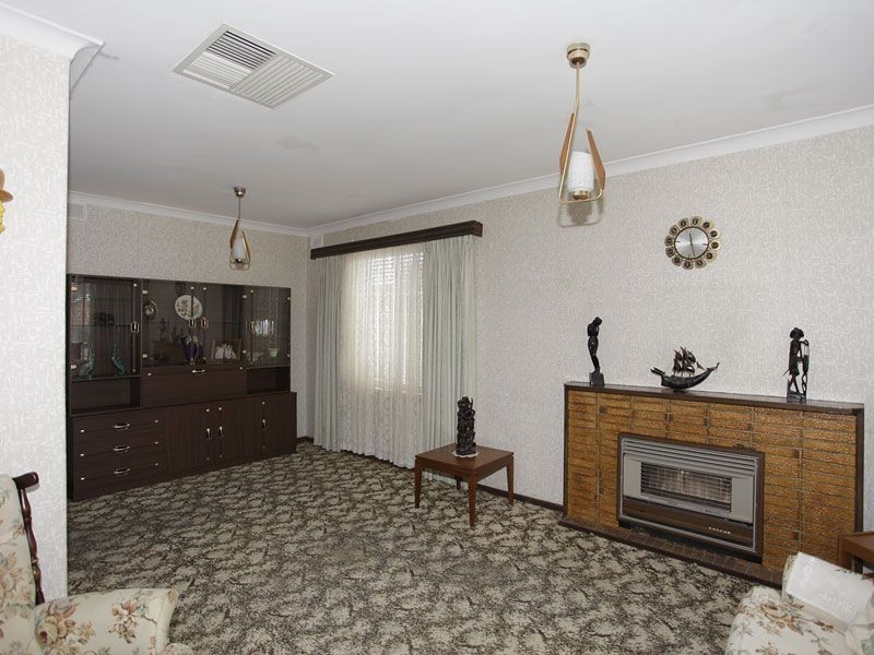 13 Berberis Street, Elizabeth Vale SA 5112