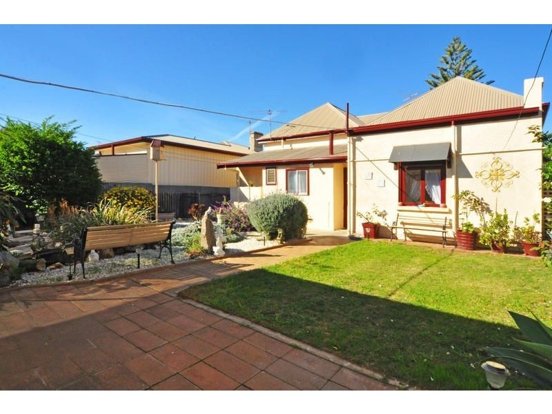 19 Walker Street, Birkenhead SA 5015