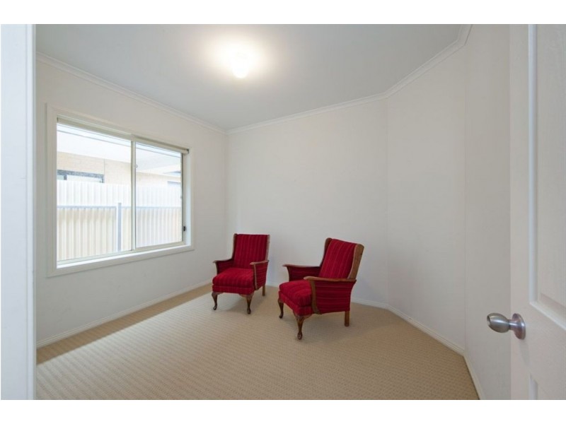 2/371 Grange Road, Findon SA 5023