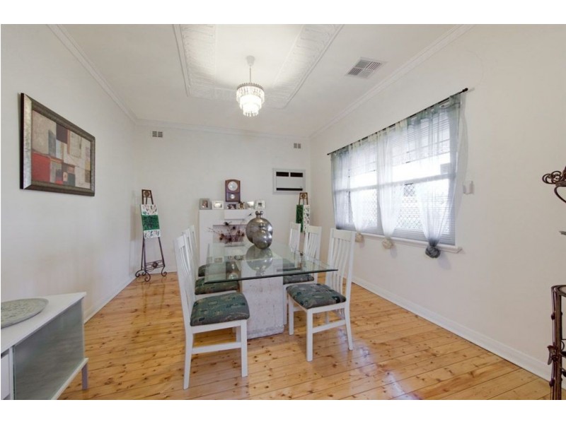 53 Addison Road, Pennington SA 5013