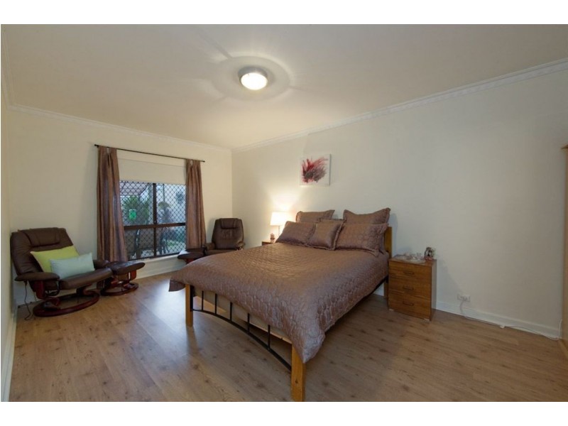 53 Addison Road, Pennington SA 5013