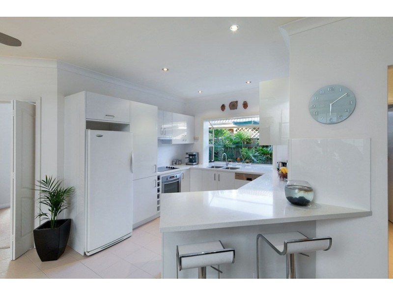 11 Lefkas Court, Seaton SA 5023