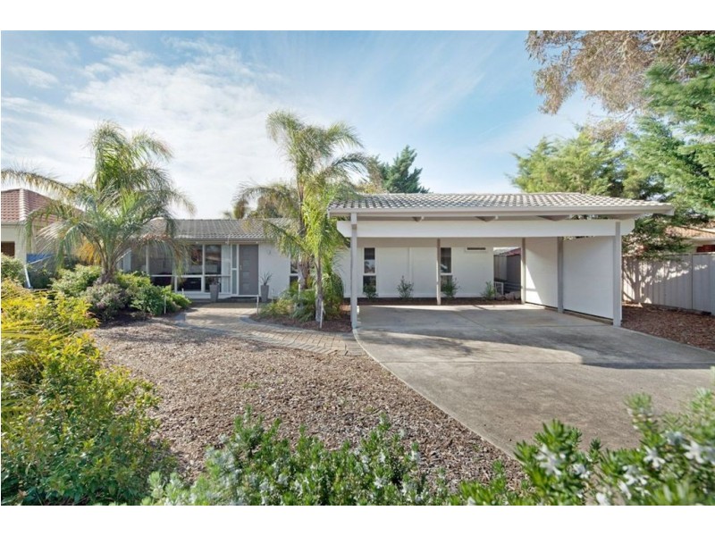 6 Mallacoota Place, West Lakes Shore SA 5020