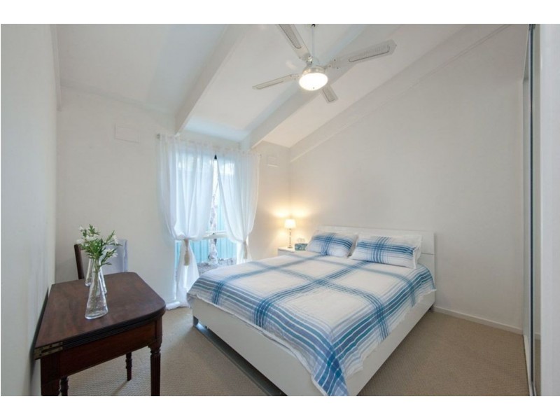 6 Mallacoota Place, West Lakes Shore SA 5020