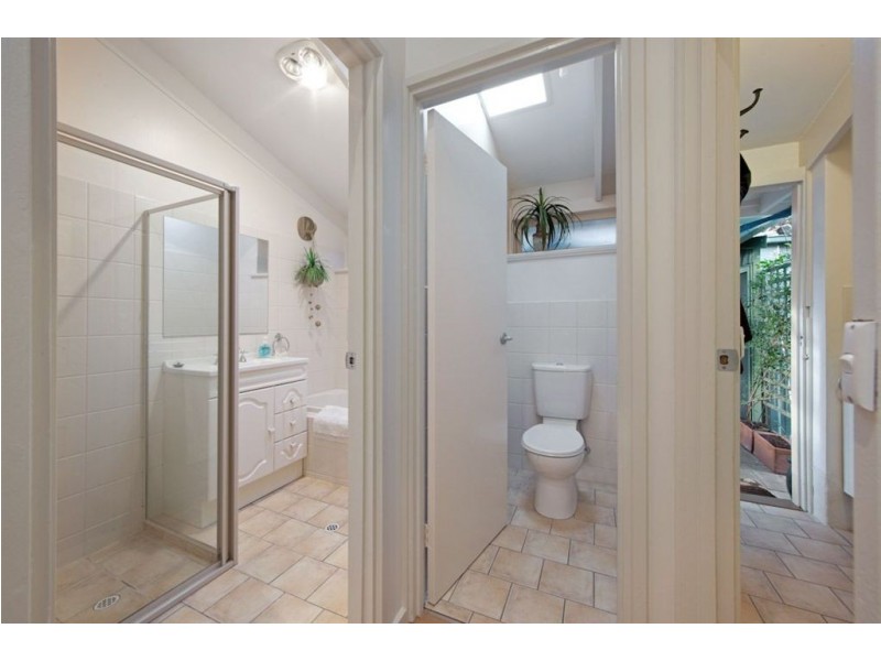 6 Mallacoota Place, West Lakes Shore SA 5020