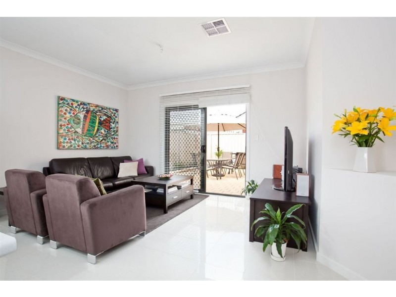 1 Yalpara Avenue, Seaton SA 5023