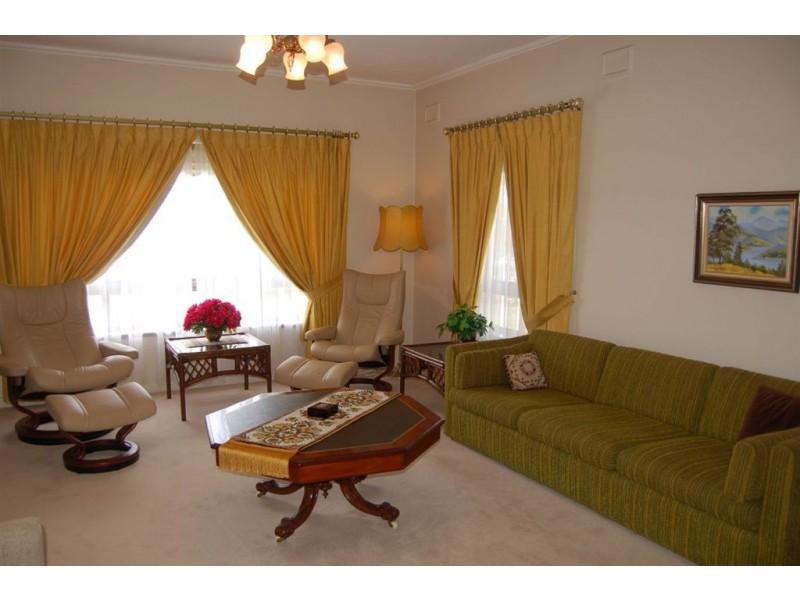 2 Cavendish Street, West Beach SA 5024