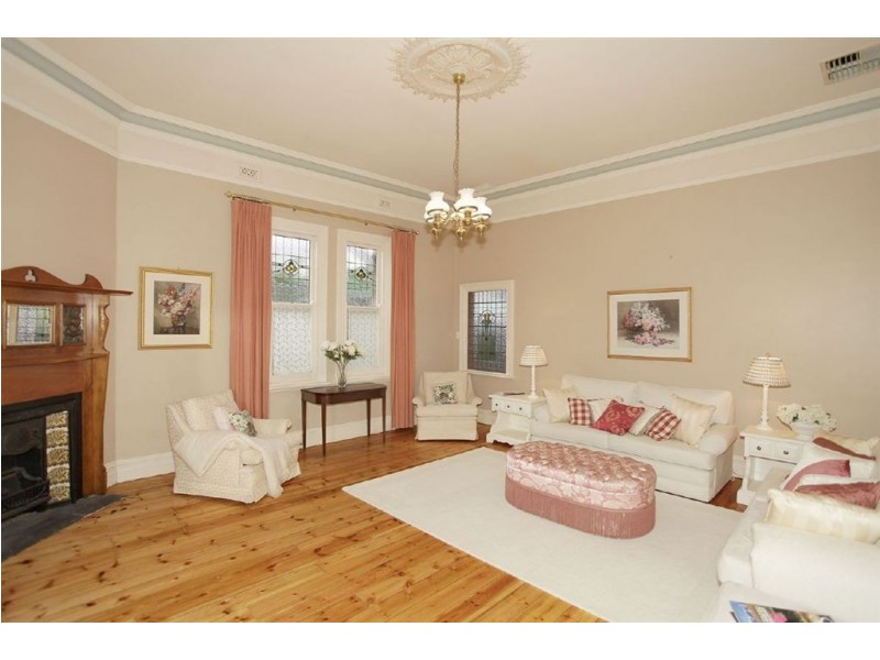 370 Seaview Road, Henley Beach SA 5022