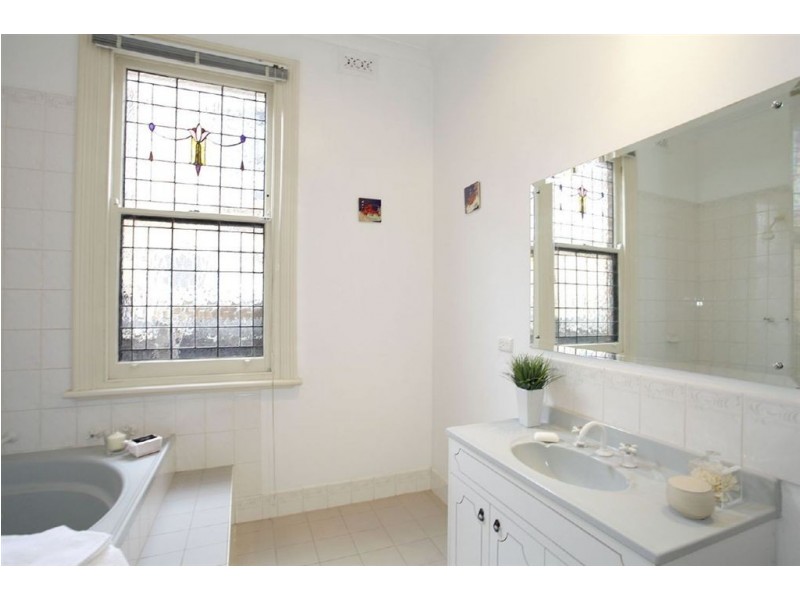 370 Seaview Road, Henley Beach SA 5022