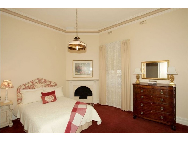 370 Seaview Road, Henley Beach SA 5022