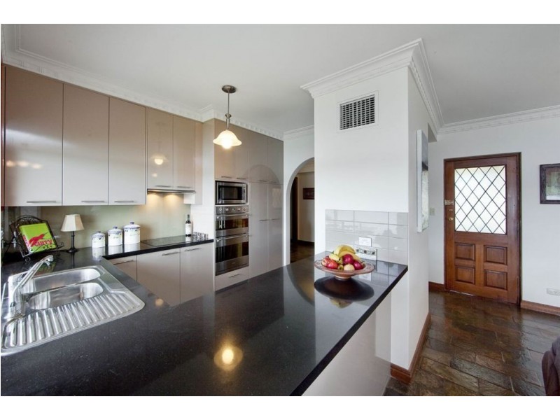 5 Libby Court, Tennyson SA 5022