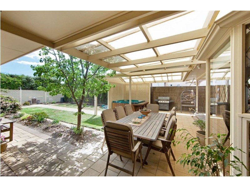 5 Libby Court, Tennyson SA 5022