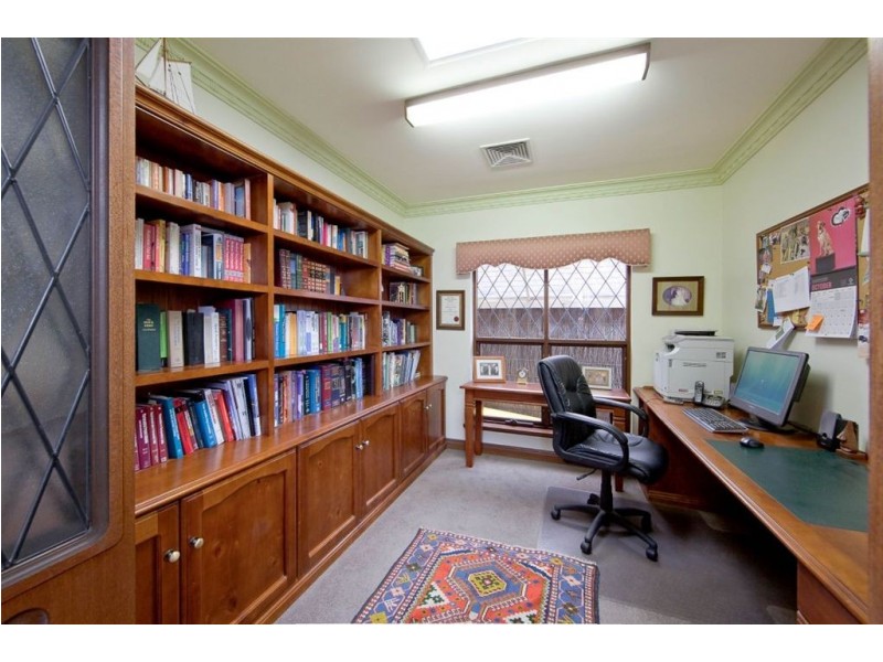 5 Libby Court, Tennyson SA 5022