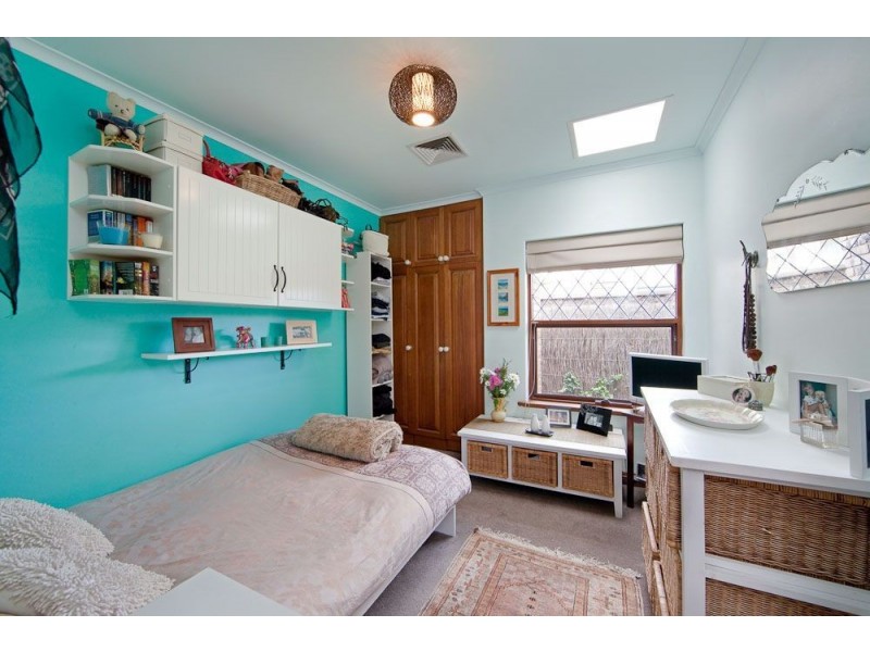 5 Libby Court, Tennyson SA 5022