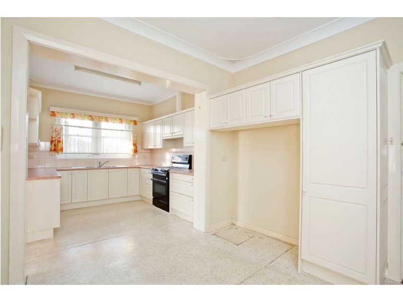 8 Rodgers Avenue, Henley Beach South SA 5022