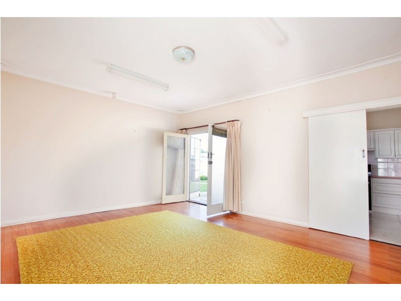 8 Rodgers Avenue, Henley Beach South SA 5022