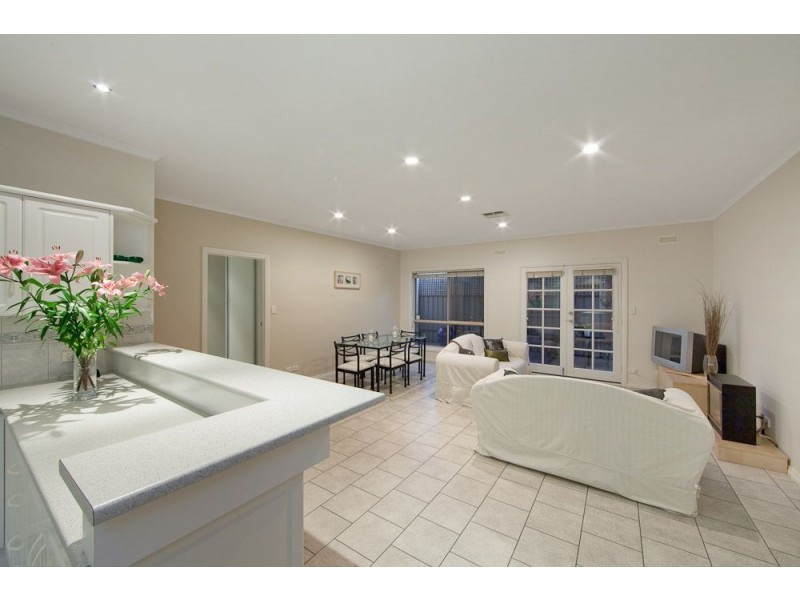 10 McEwan Avenue, Seaton SA 5023