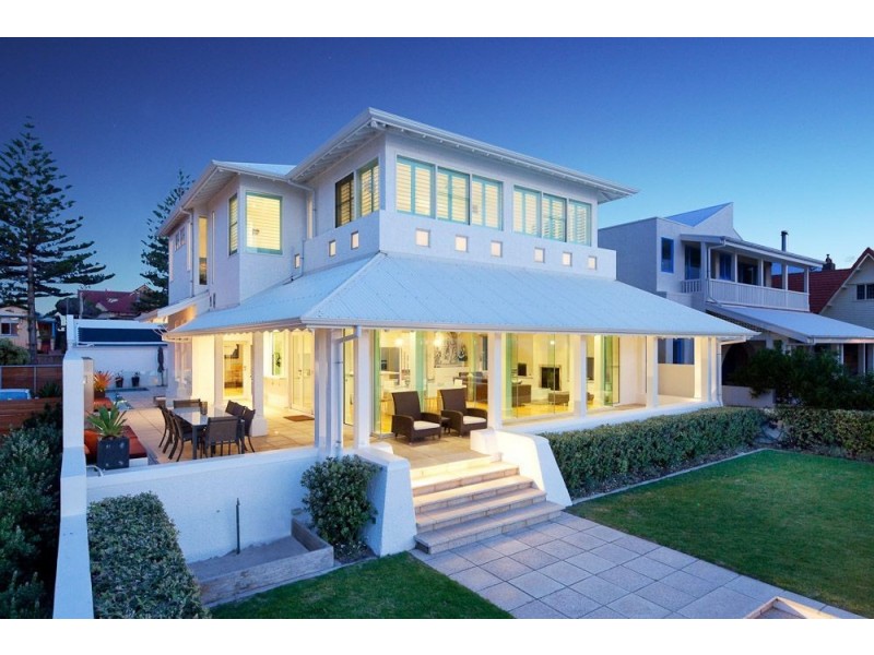 135 Esplanade, Henley Beach South SA 5022