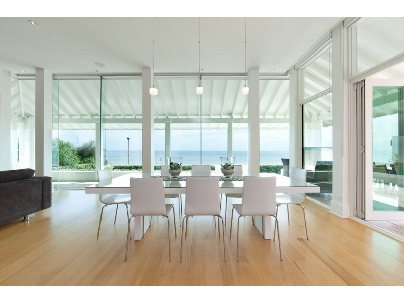 135 Esplanade, Henley Beach South SA 5022
