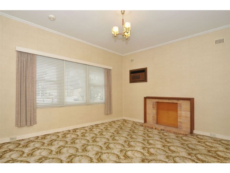 42 Kingborn Avenue, Seaton SA 5023