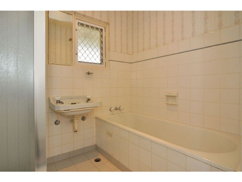 42 Kingborn Avenue, Seaton SA 5023