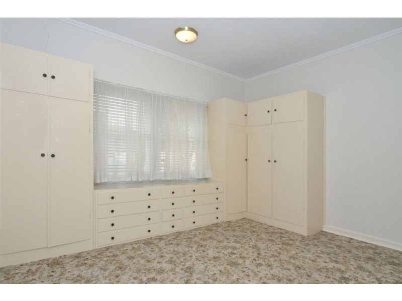 42 Kingborn Avenue, Seaton SA 5023