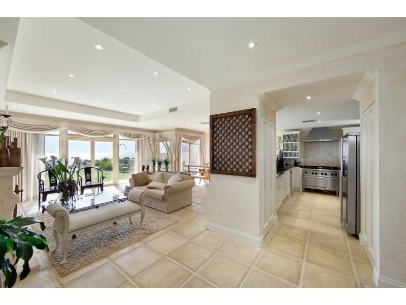 21a Seaview Road, Tennyson SA 5022